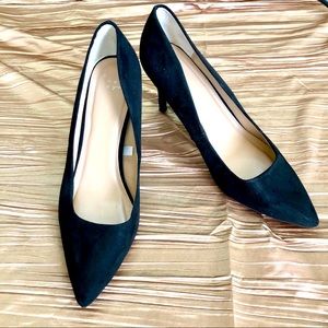 A New Day Black Pointed Pumps